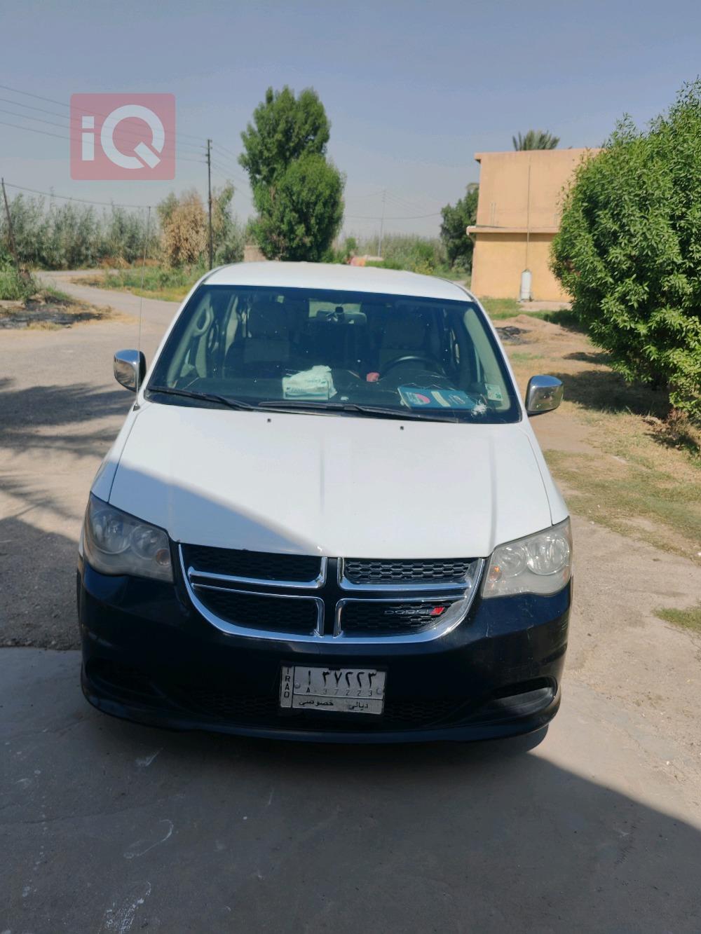 دودج جراند كارافان